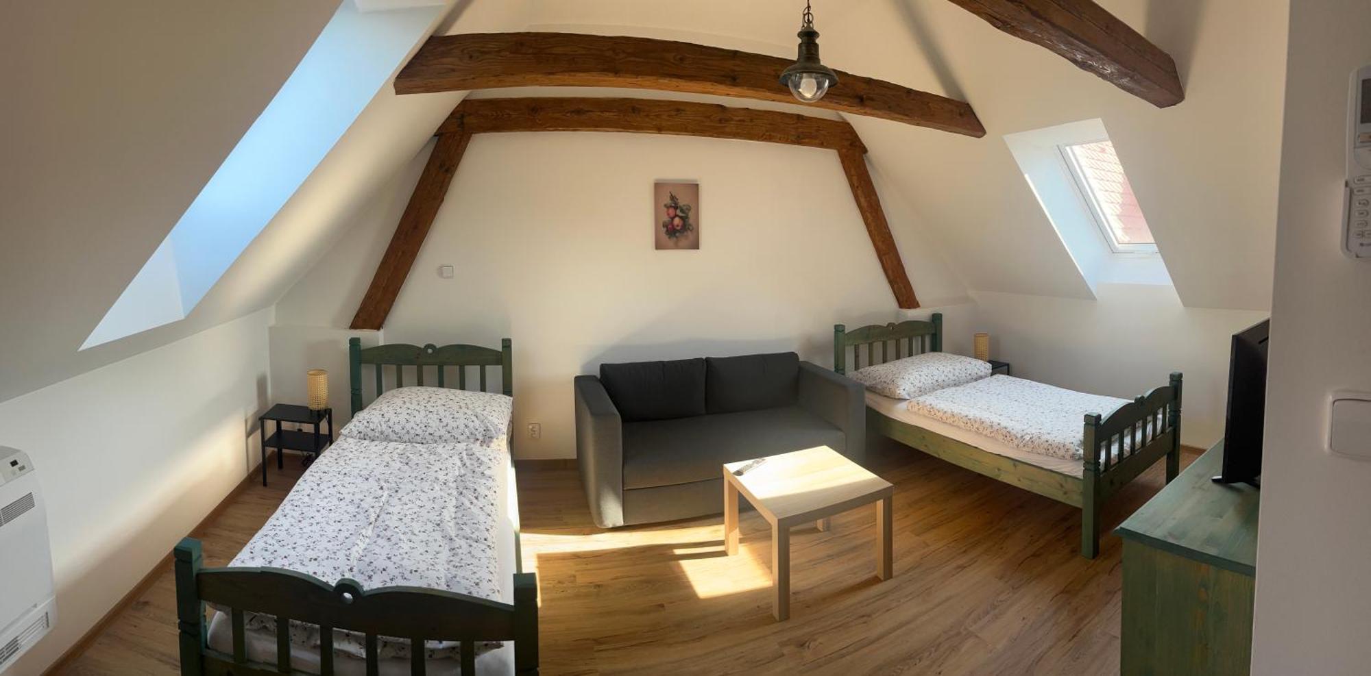 Apartmany Statek Bezdedice Hostomice المظهر الخارجي الصورة